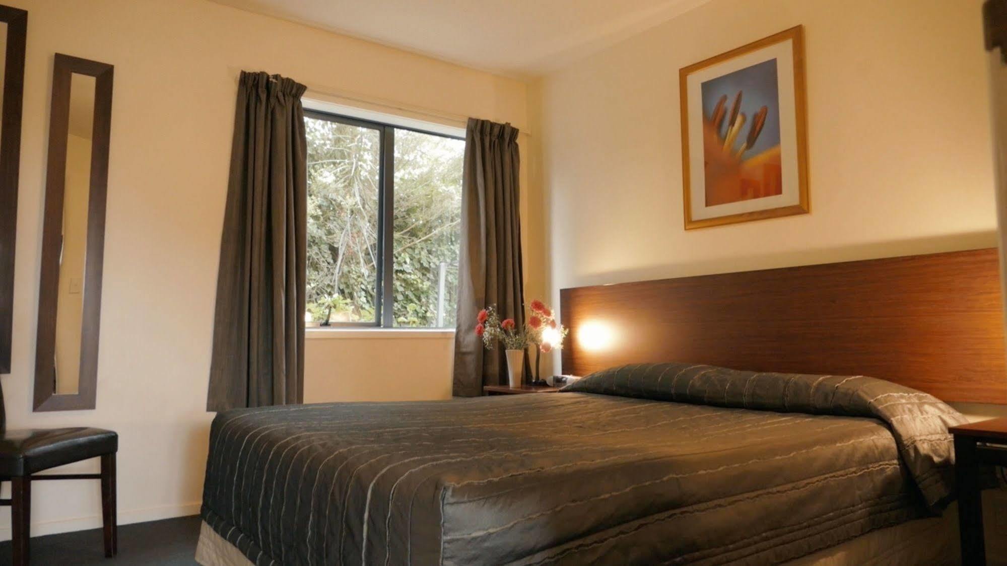 Sherborne Motor Lodge Christchurch Zewnętrze zdjęcie